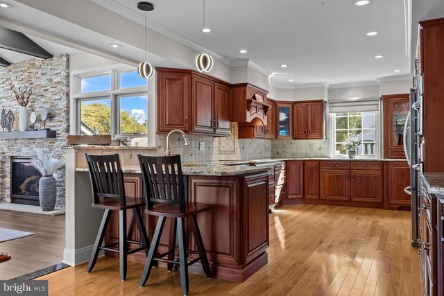 284 GREENVIEW RD, Yardley, PA 19067