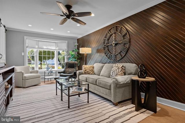 284 GREENVIEW RD, Yardley, PA 19067