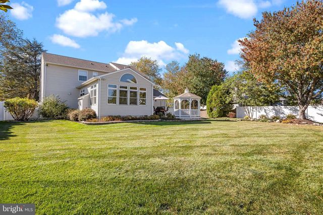 284 GREENVIEW RD, Yardley, PA 19067