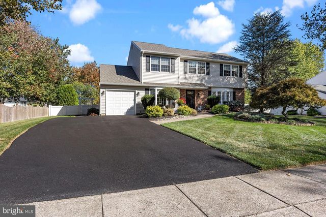 284 GREENVIEW RD, Yardley, PA 19067