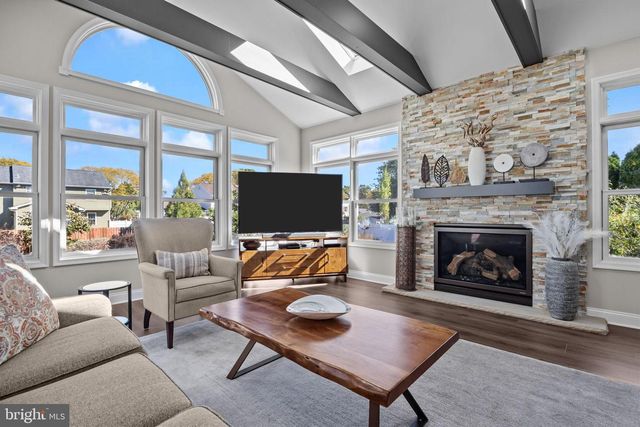 284 GREENVIEW RD, Yardley, PA 19067