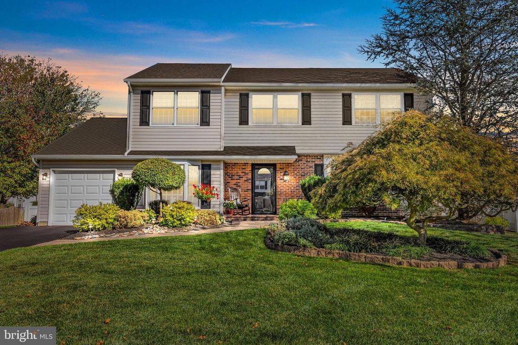 284 GREENVIEW RD, Yardley, PA 19067