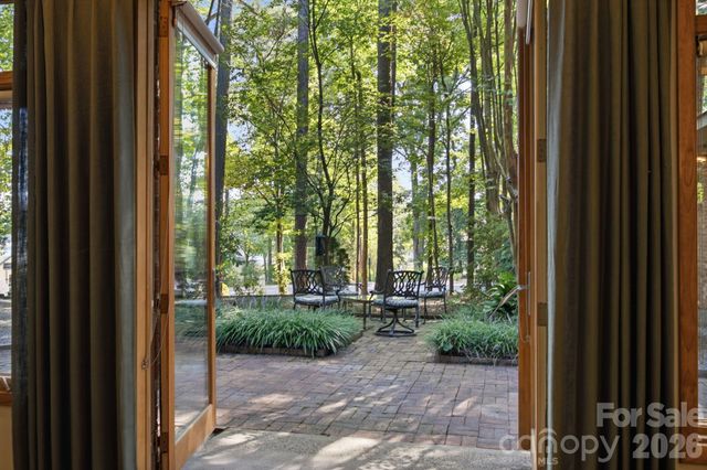 316 Riverwood Road, Mooresville, NC 28117
