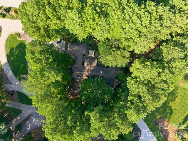316 Riverwood Road, Mooresville, NC 28117