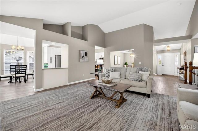 1808 Westlake Court, Pacific, MO 63069