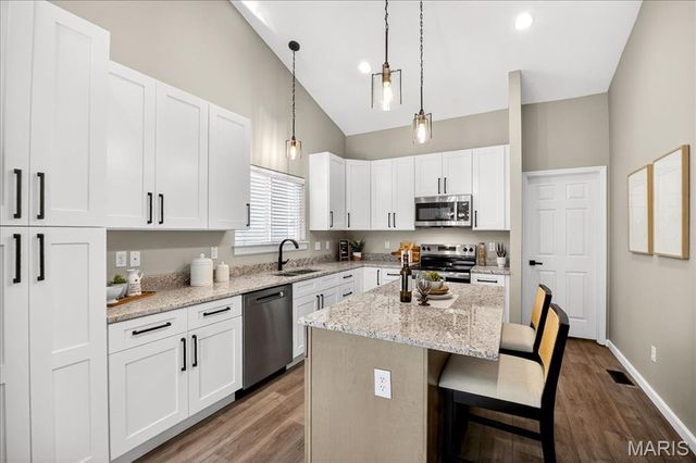 1808 Westlake Court, Pacific, MO 63069