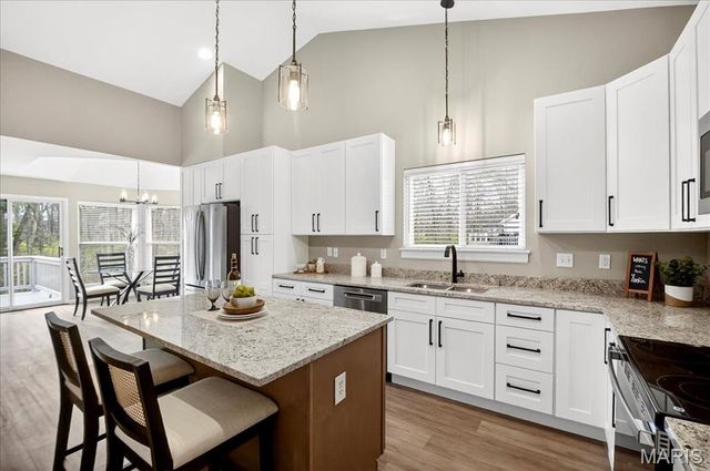 1808 Westlake Court, Pacific, MO 63069