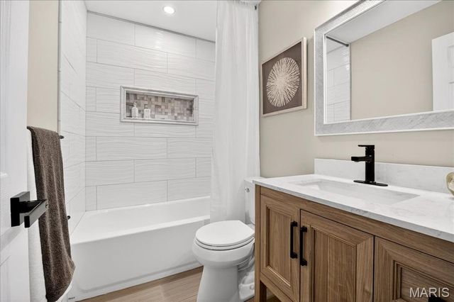 1808 Westlake Court, Pacific, MO 63069