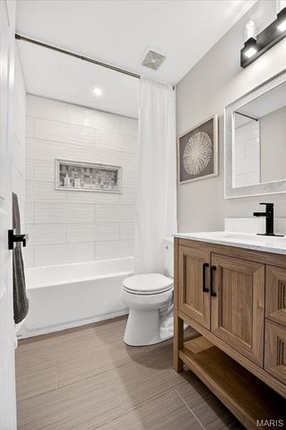 1808 Westlake Court, Pacific, MO 63069