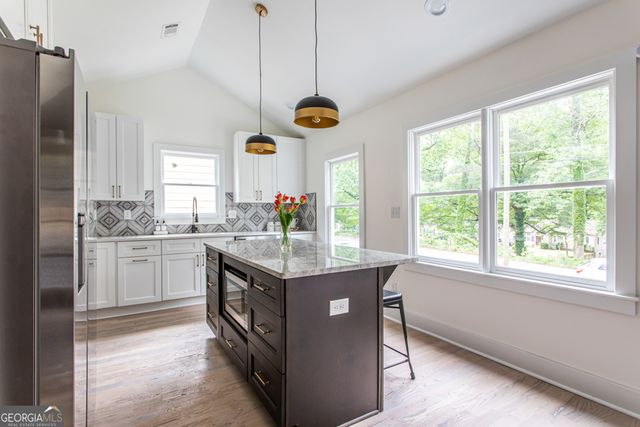 1699 Olympian Way, Atlanta, GA 30310