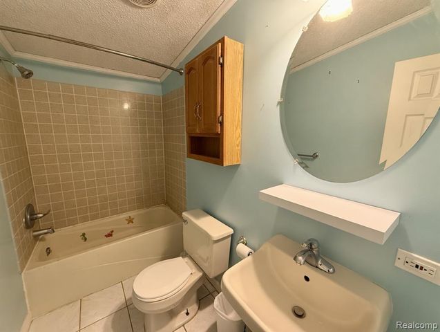 6988 Mckean, Ypsilanti, MI 48197