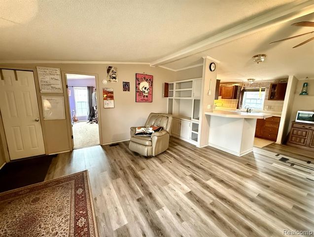 6988 Mckean, Ypsilanti, MI 48197