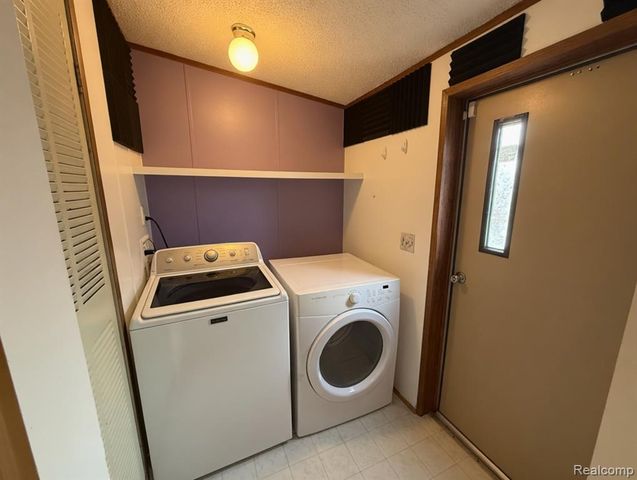 6988 Mckean, Ypsilanti, MI 48197