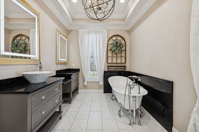 1045 Claremont Dr, Columbia, TN 38401