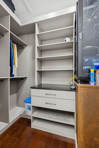 1045 Claremont Dr, Columbia, TN 38401