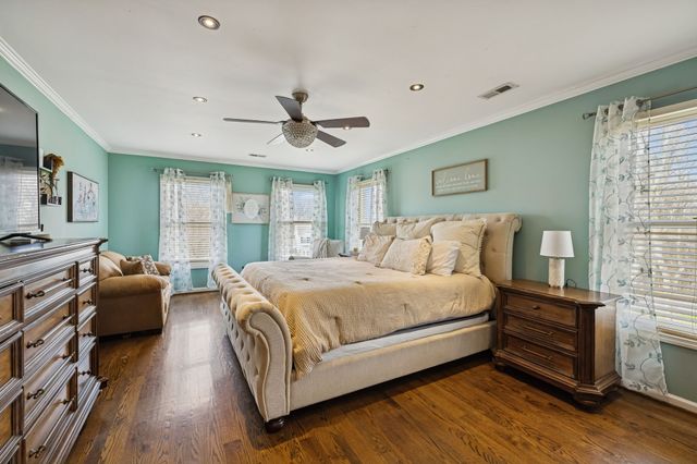 1045 Claremont Dr, Columbia, TN 38401