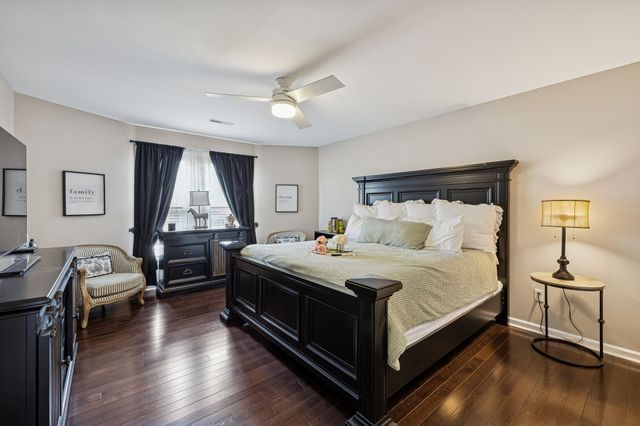 1045 Claremont Dr, Columbia, TN 38401