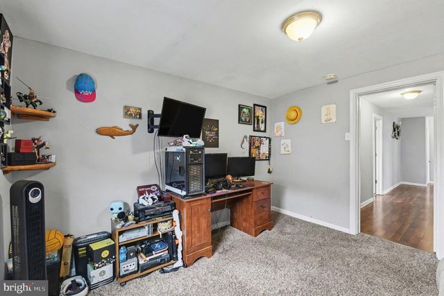 908 MEADOW AVE, Baltimore, MD 21222