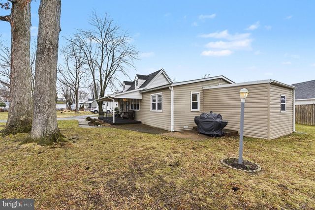 908 MEADOW AVE, Baltimore, MD 21222