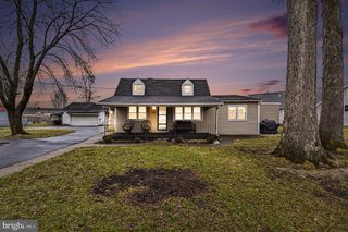 908 MEADOW AVE, Baltimore, MD 21222