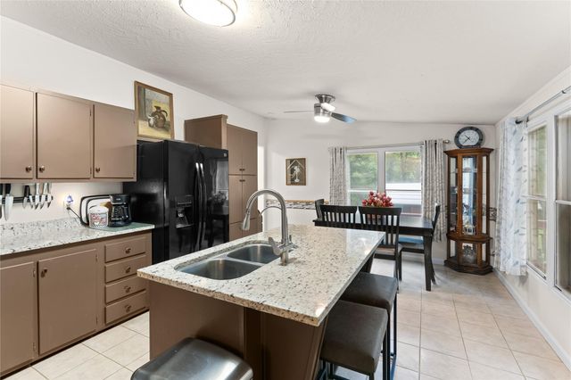 4521 Grand Oaks Drive, Willis, TX 77378
