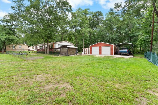 4521 Grand Oaks Drive, Willis, TX 77378