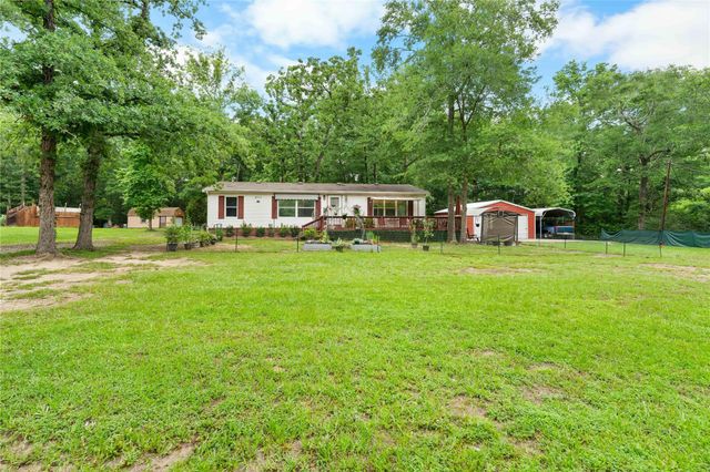 4521 Grand Oaks Drive, Willis, TX 77378