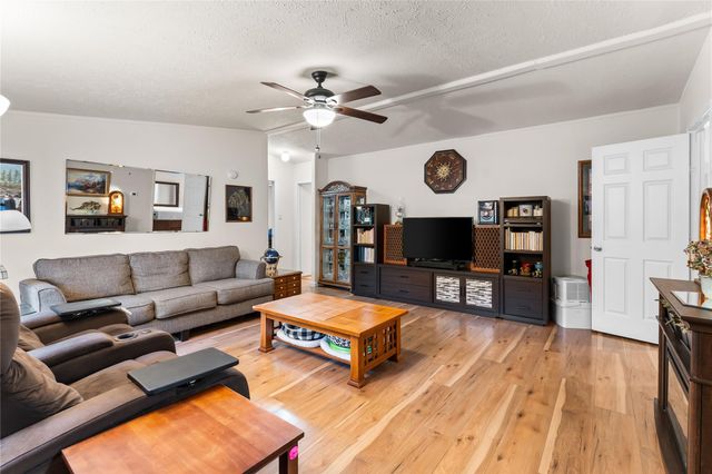 4521 Grand Oaks Drive, Willis, TX 77378