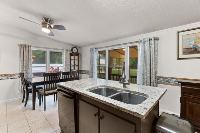 4521 Grand Oaks Drive, Willis, TX 77378