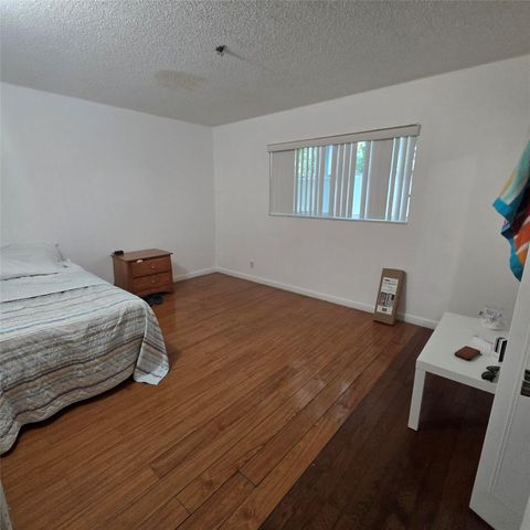 3000 RIVERSIDE DR 208-1, Coral Springs, FL 33065