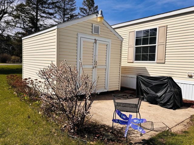 69205 Garver Lake Road 2, Edwardsburg, MI 49112