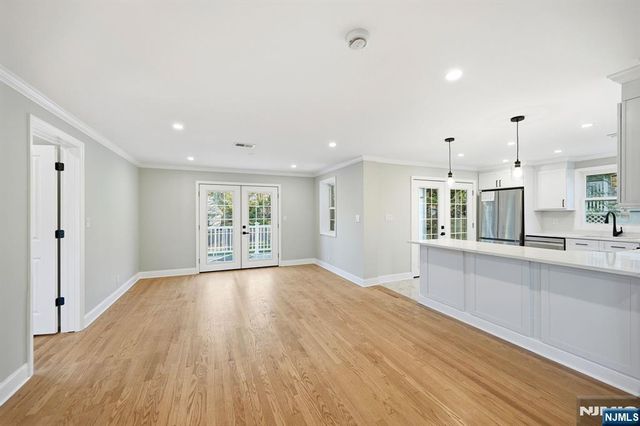 30 W Lawn Road, Livingston, NJ 07039