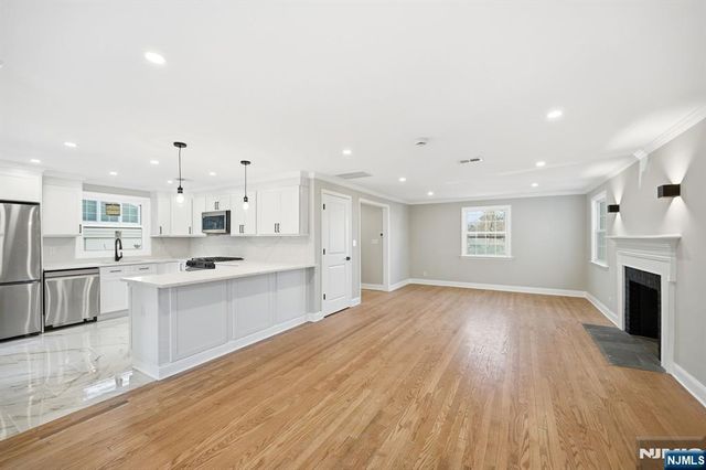 30 W Lawn Road, Livingston, NJ 07039