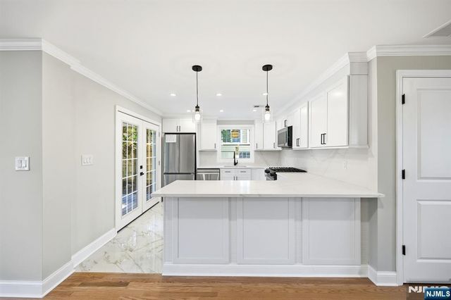 30 W Lawn Road, Livingston, NJ 07039