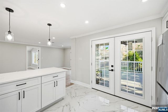 30 W Lawn Road, Livingston, NJ 07039