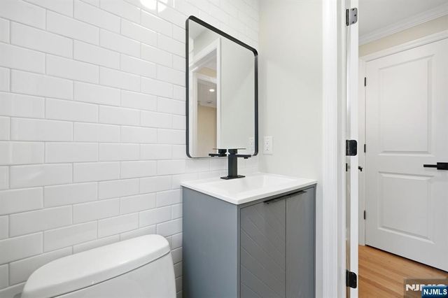 30 W Lawn Road, Livingston, NJ 07039