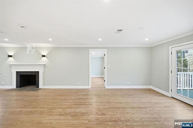 30 W Lawn Road, Livingston, NJ 07039