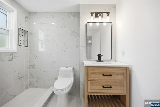 30 W Lawn Road, Livingston, NJ 07039