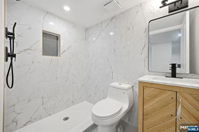 30 W Lawn Road, Livingston, NJ 07039