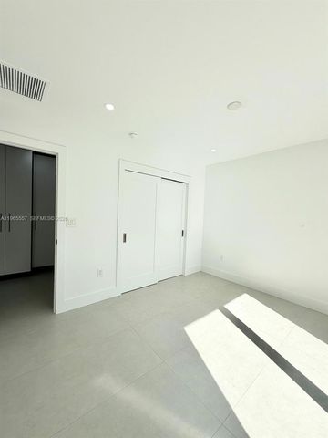 524 NE 65th St 2, Miami, FL 33138