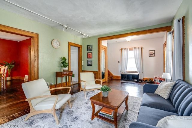894 Elmore Avenue, Akron, OH 44302