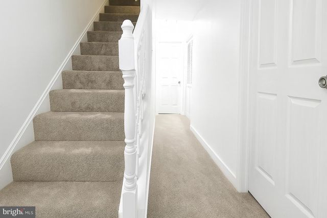 6924 WOODSTREAM LN, Lanham, MD 20706