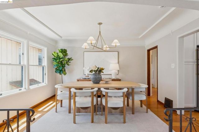 3975 Oakmore Rd, Oakland, CA 94602