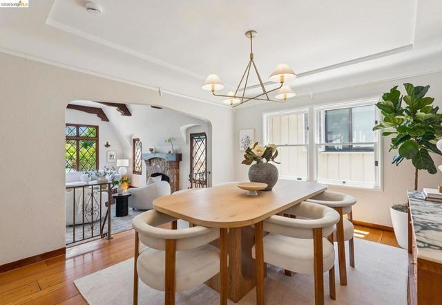 3975 Oakmore Rd, Oakland, CA 94602