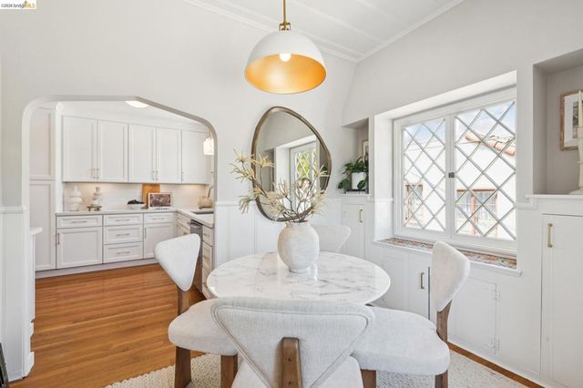 3975 Oakmore Rd, Oakland, CA 94602
