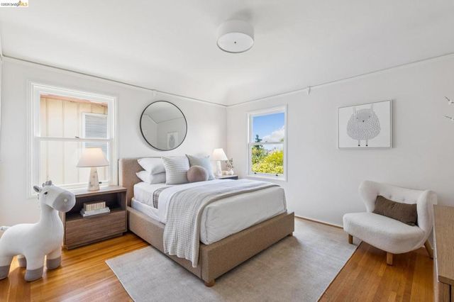 3975 Oakmore Rd, Oakland, CA 94602