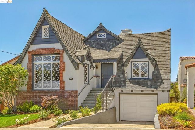 3975 Oakmore Rd, Oakland, CA 94602