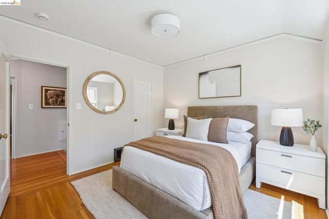 3975 Oakmore Rd, Oakland, CA 94602