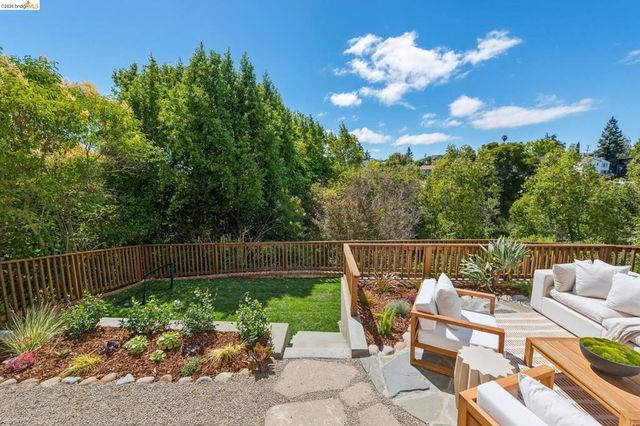 3975 Oakmore Rd, Oakland, CA 94602