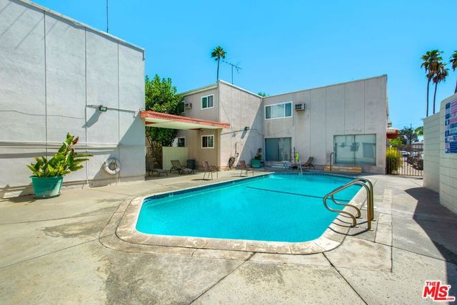 7129 Coldwater Canyon Avenue 10, North Hollywood, CA 91605